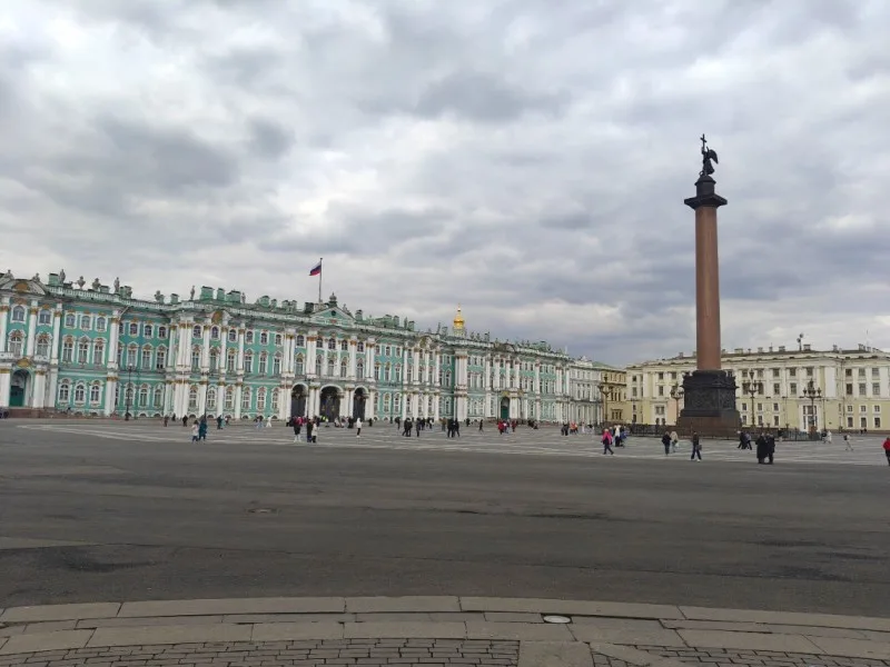 Дворцовая площадь Петербурга